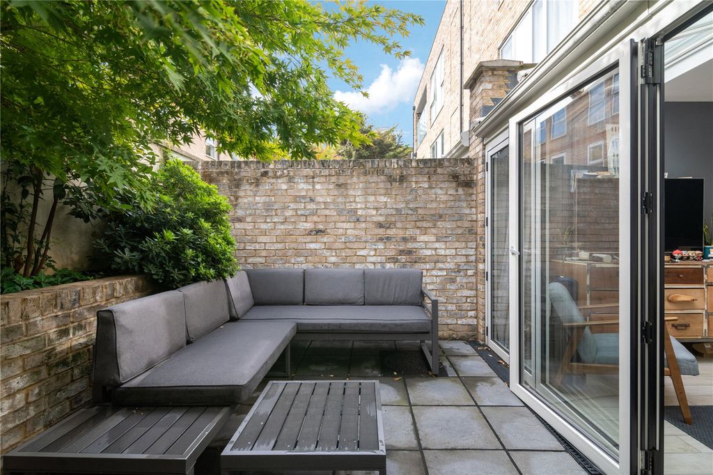 Property photo 2 of 17 Picture No. 08