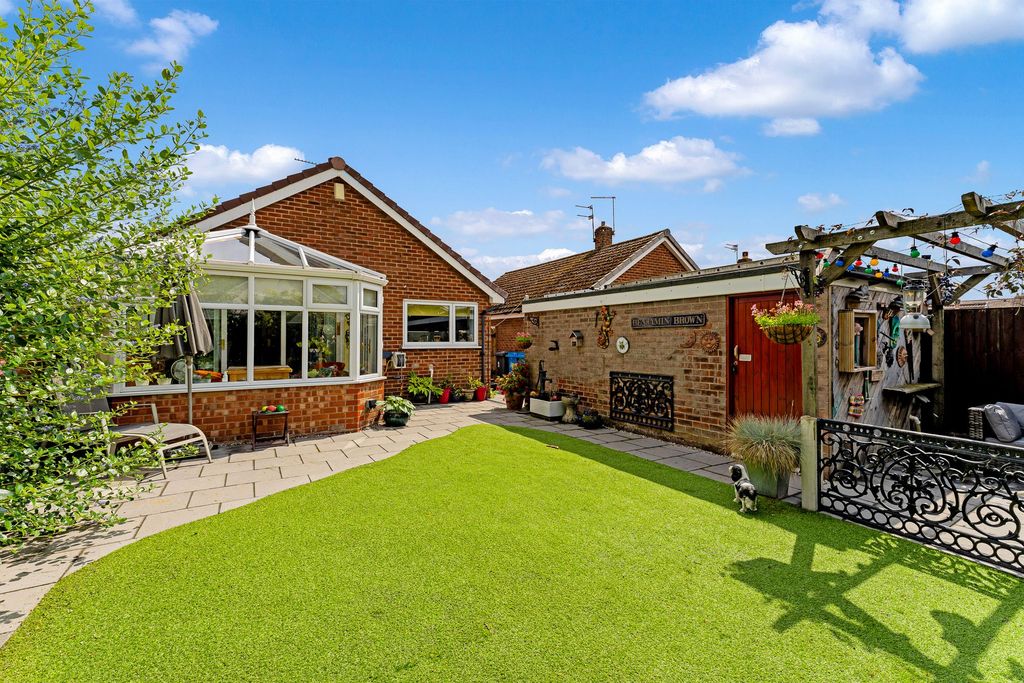 Property photo 3 of 29
