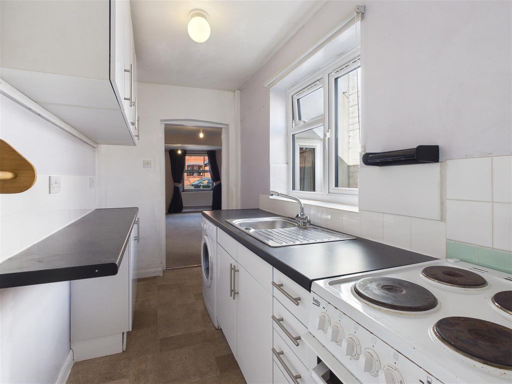 Property photo 3 of 18 Cam02935G0-Pr0133-Still002.Jpg