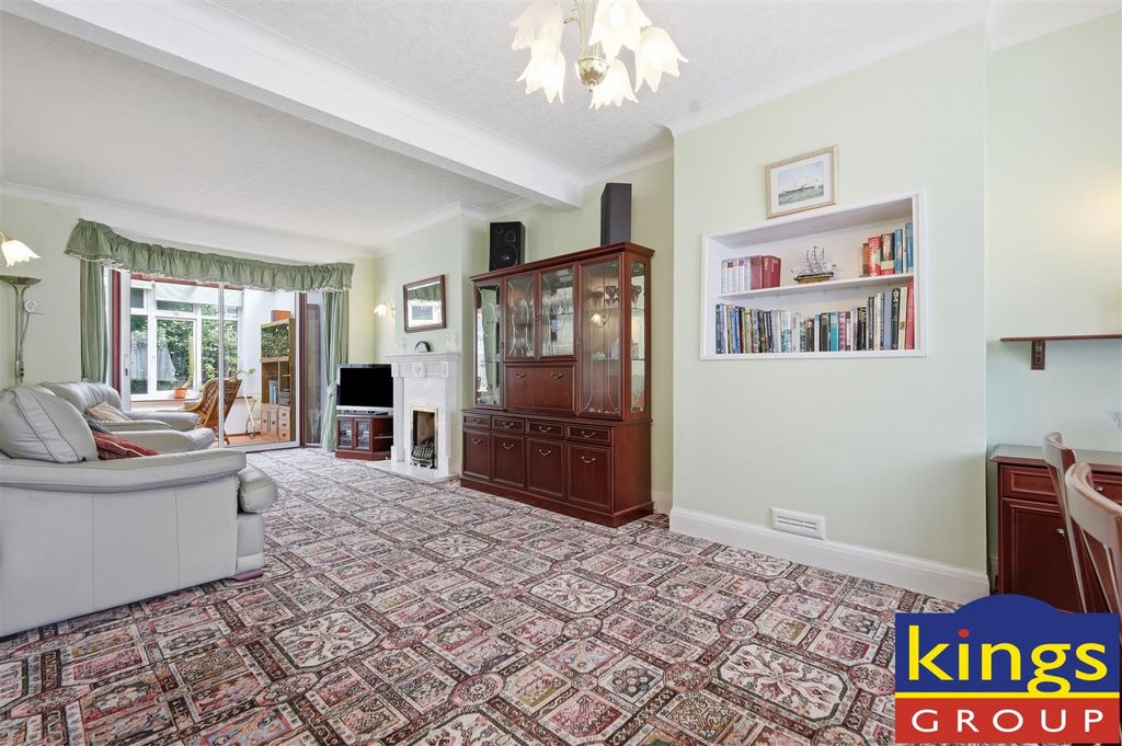 Property photo 2 of 24