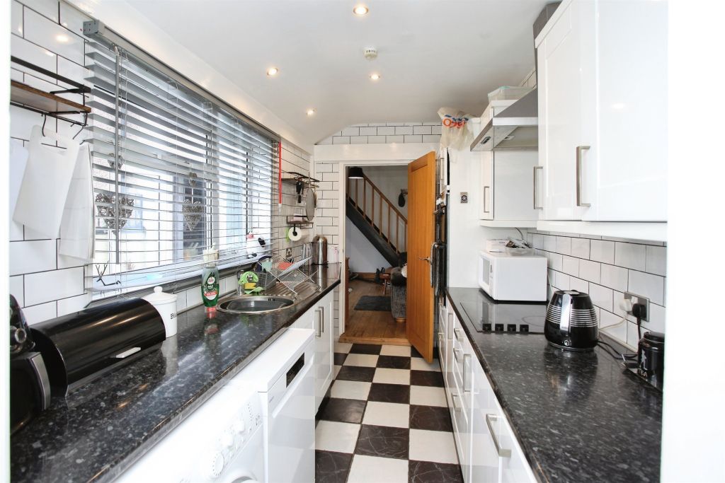 Property photo 3 of 17