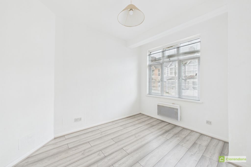 Property photo 2 of 5 Cam02528G0-Pr0416-Still009