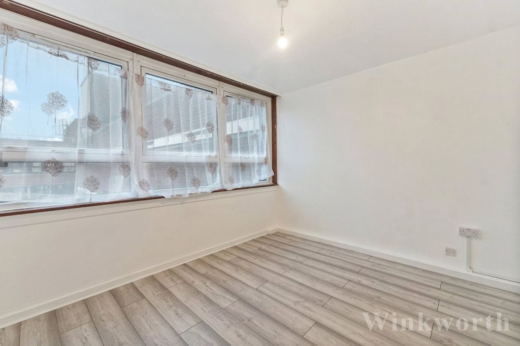 Property photo 3 of 15 Picture No. 14