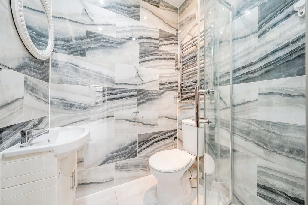 Property photo 3 of 5 Picture No. 04