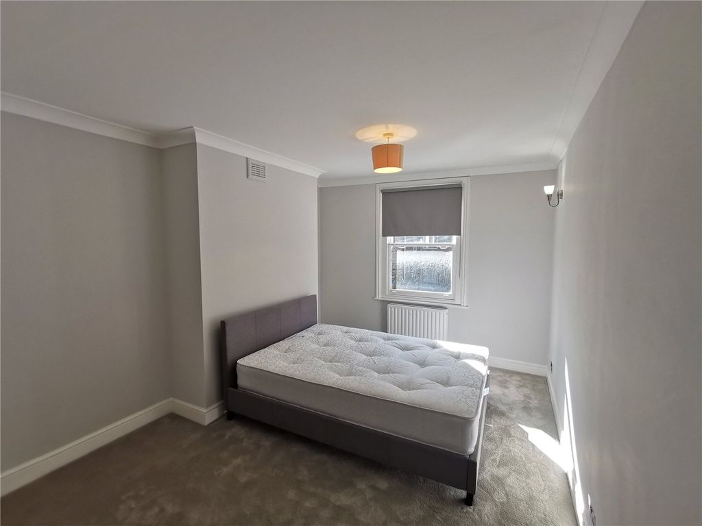 Property photo 3 of 10 Picture No. 06
