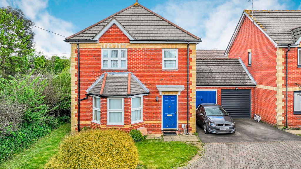 Property photo 1 of 33