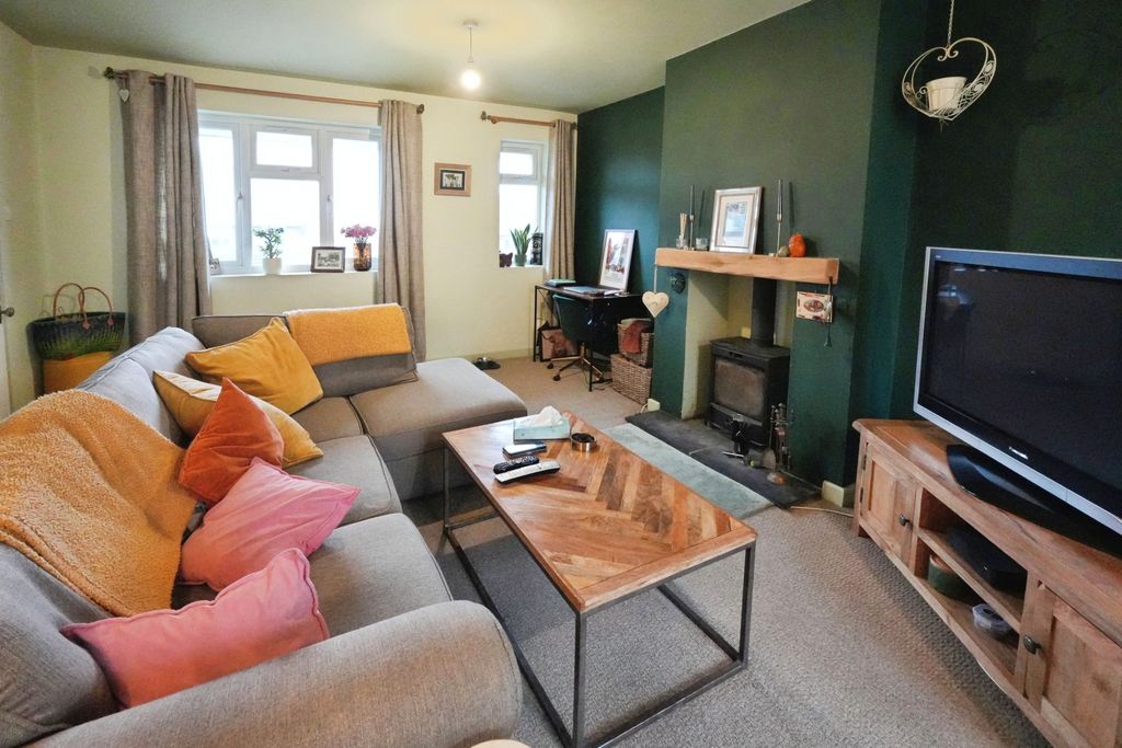 Property photo 2 of 17 Lounge/Dining Room