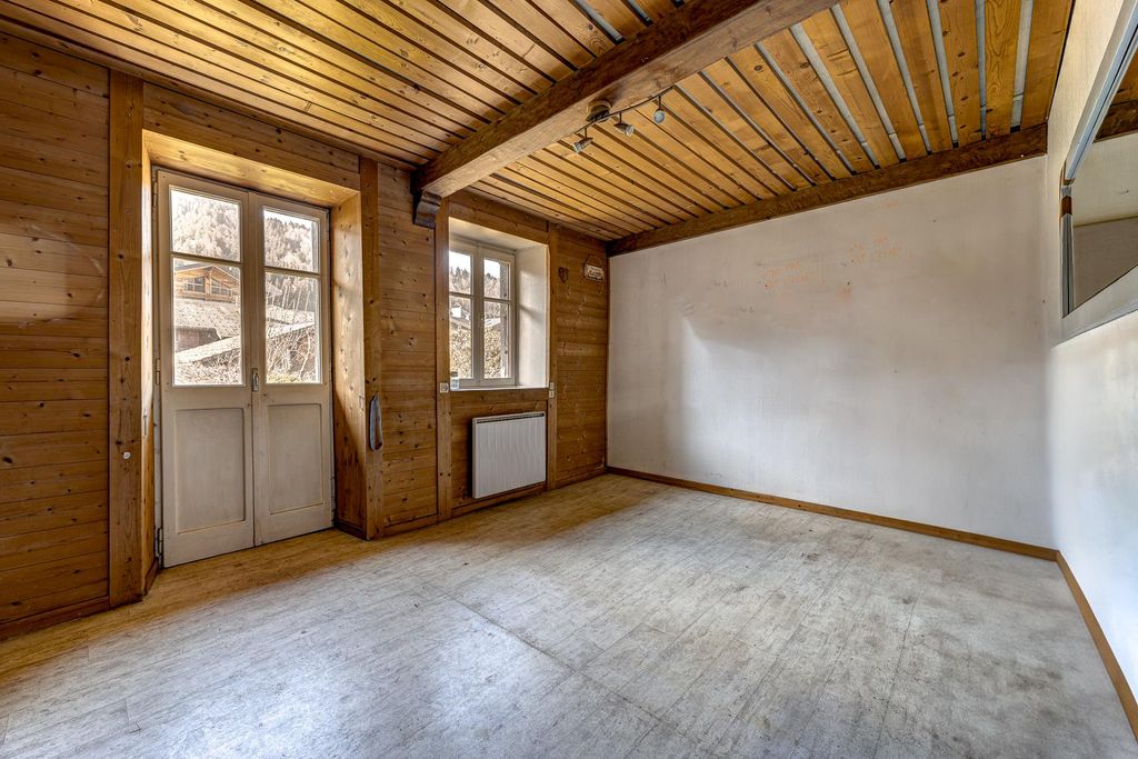 Property photo 2 of 10 Image