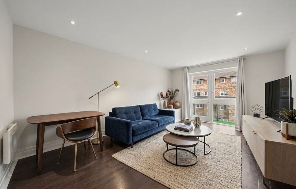 Property photo 1 of 6