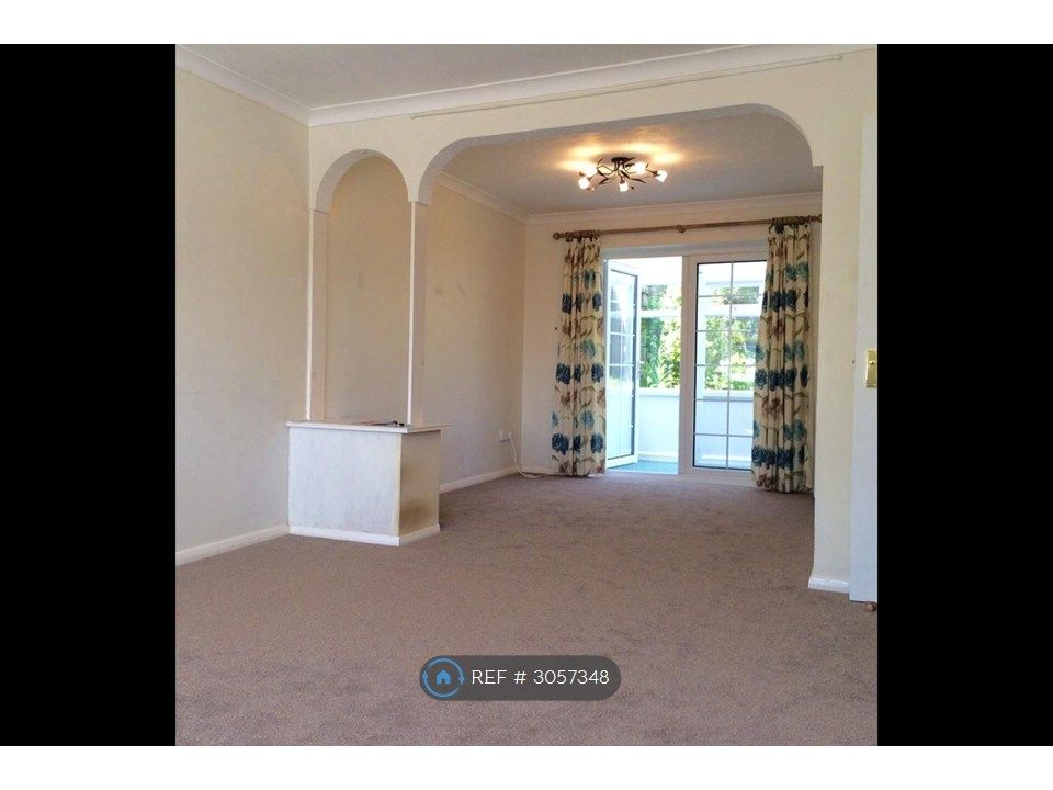 Property photo 3 of 14 Back Lounge Facing Conservatory