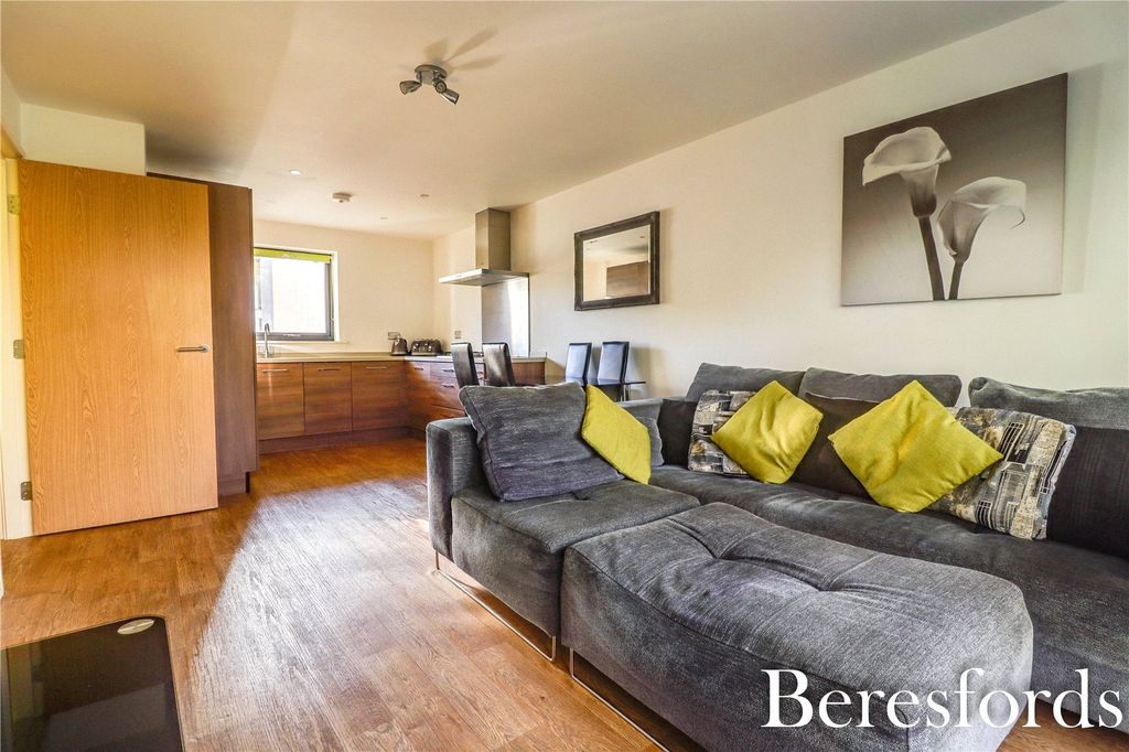 Property photo 3 of 12 Lounge View 3