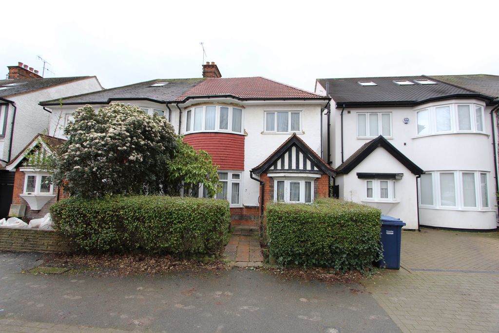 Property photo 1 of 5