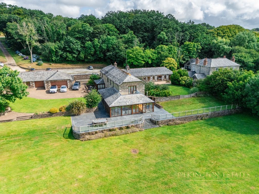 Property photo 2 of 35 4327602