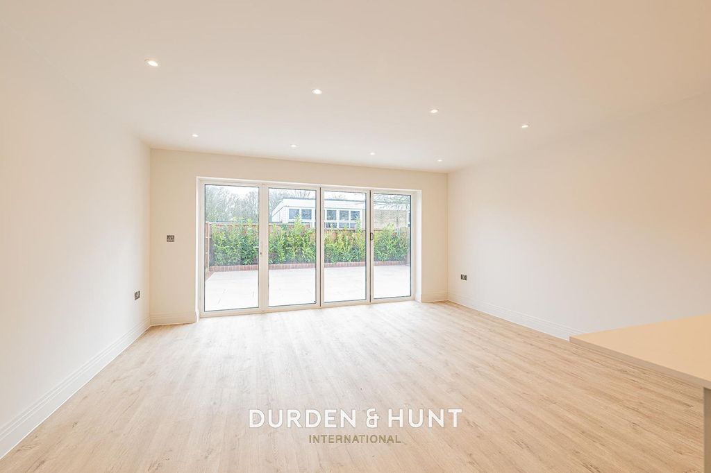 Property photo 3 of 26 Brickfield-4.Jpg