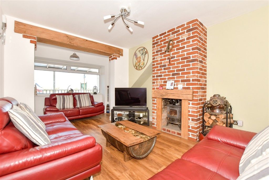 Property photo 3 of 12 Lounge/Diner