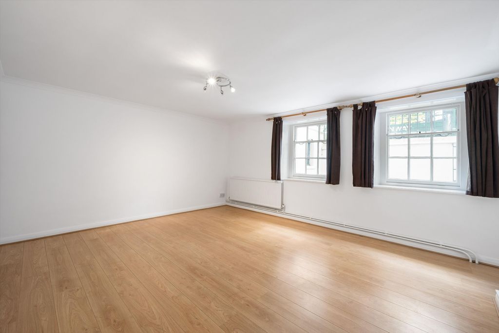 Property photo 2 of 12 Image