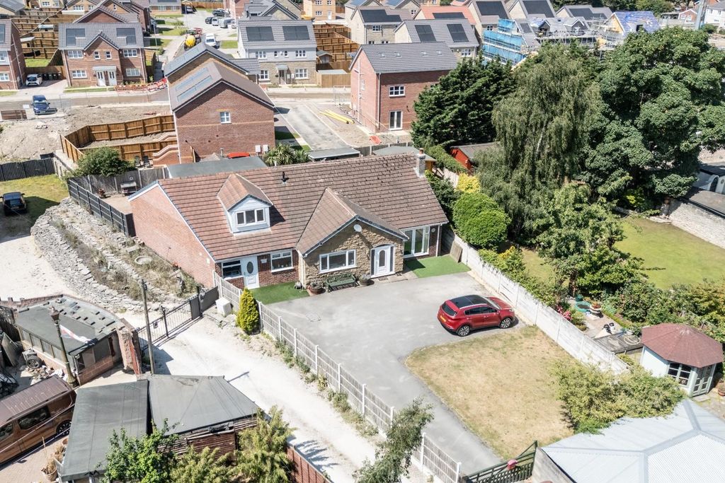 Property photo 1 of 28 Dji_20260709121224_0480_D.Jpg
