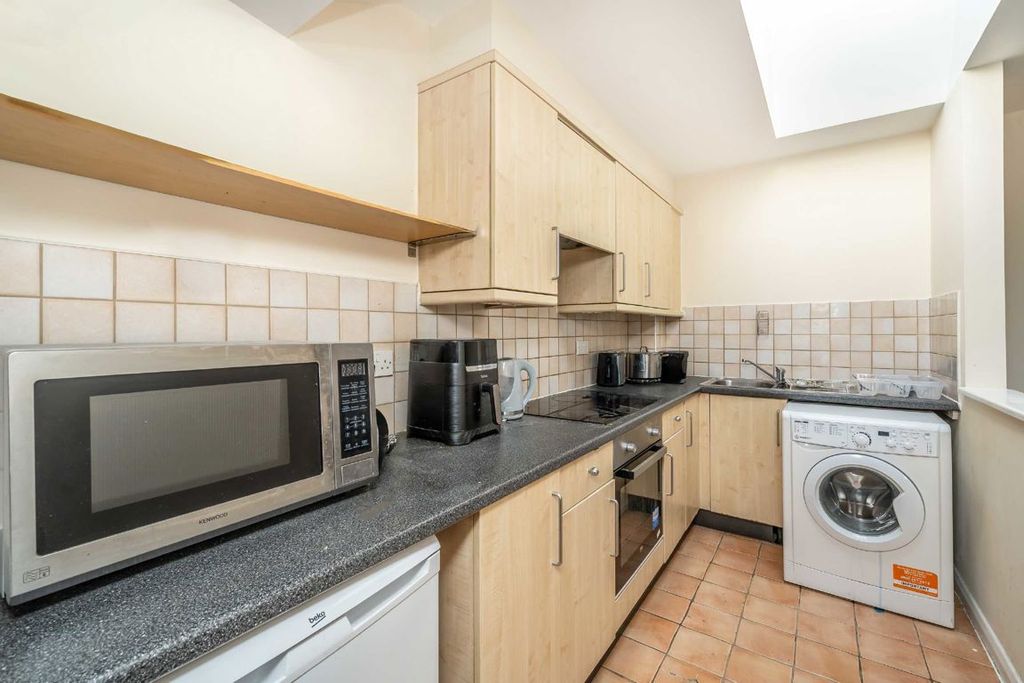 Property photo 3 of 4