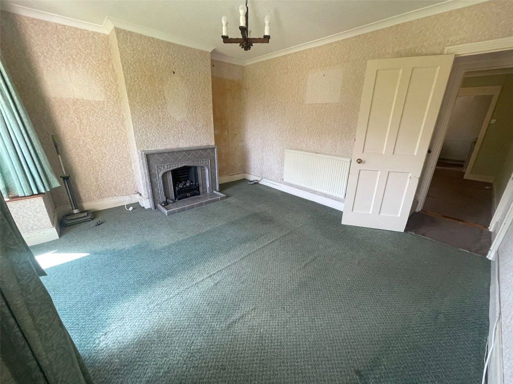 Property photo 3 of 21 Picture No. 23