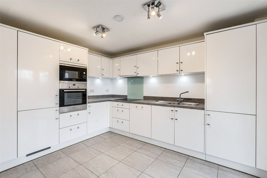 Property photo 3 of 16 Picture No. 36