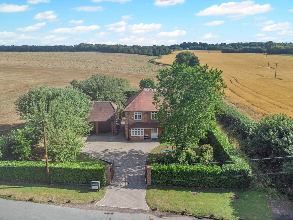 Property photo 2 of 36