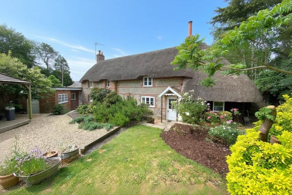 Property photo 1 of 14