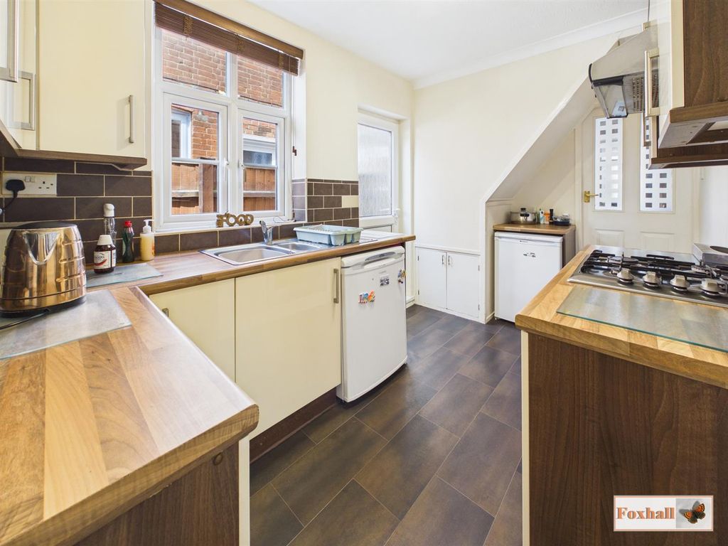 Property photo 2 of 15 Kitchen