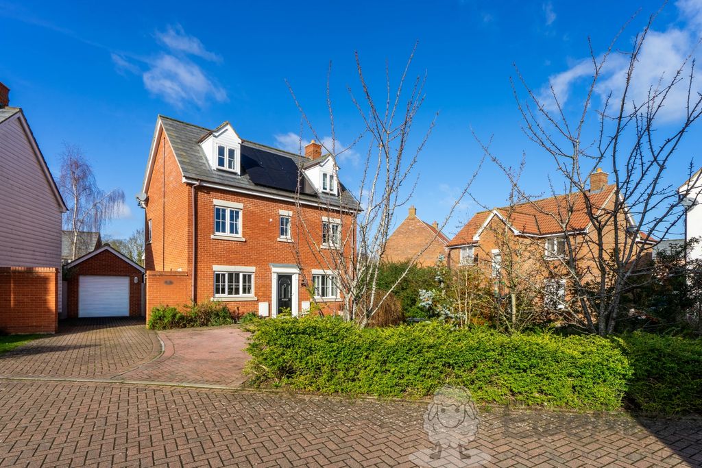 Property photo 1 of 17 Front View