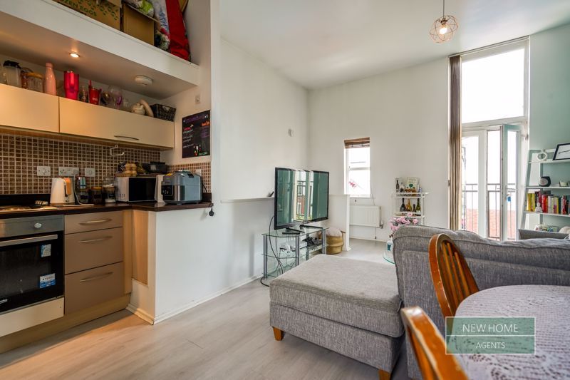 Property photo 3 of 18 Photo 12