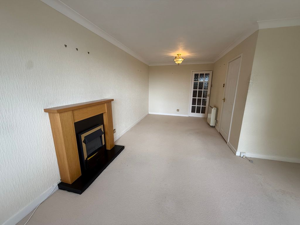 Property photo 2 of 13 Bedroom 1