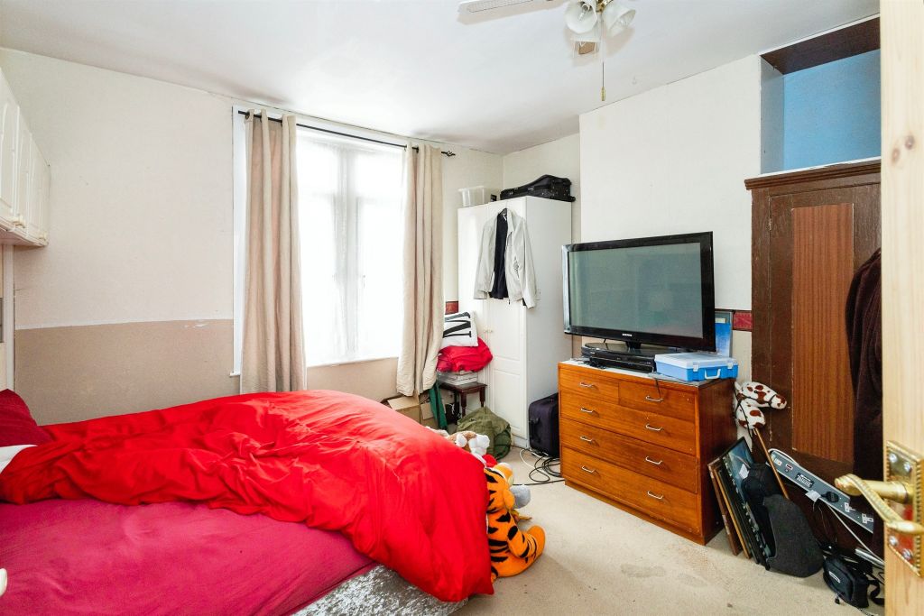 Property photo 3 of 14