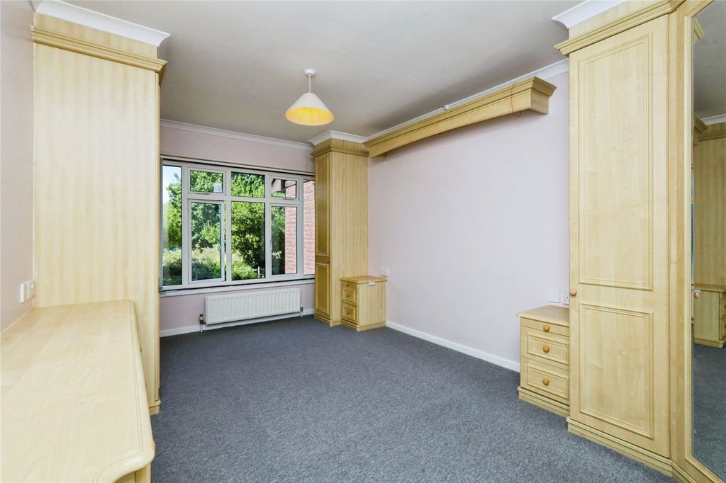Property photo 3 of 21 Picture No. 06