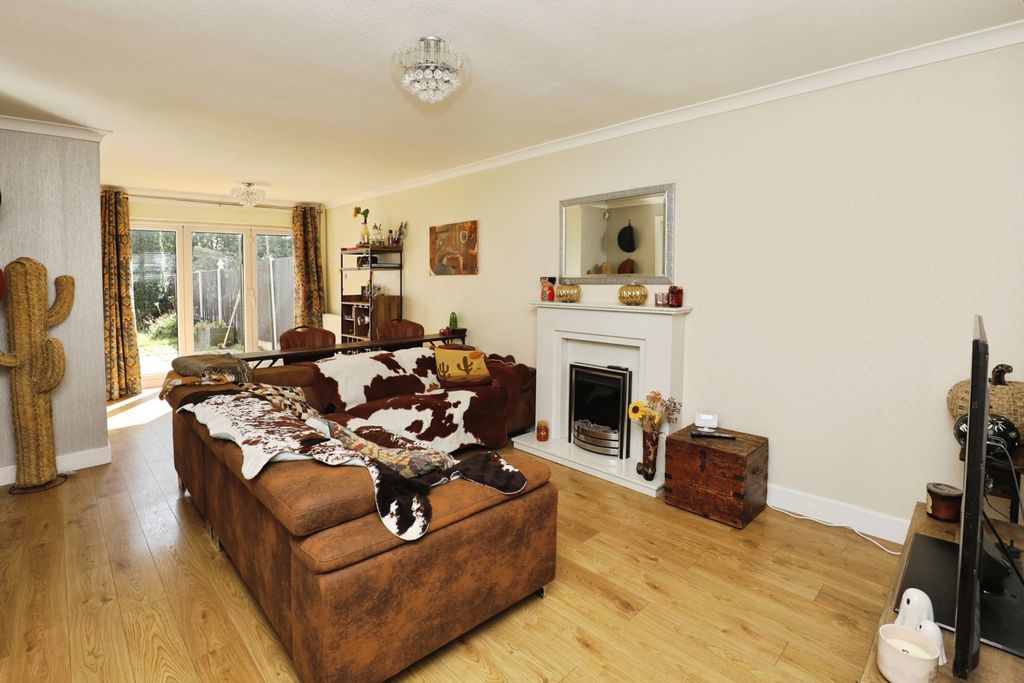 Property photo 3 of 18 Photo