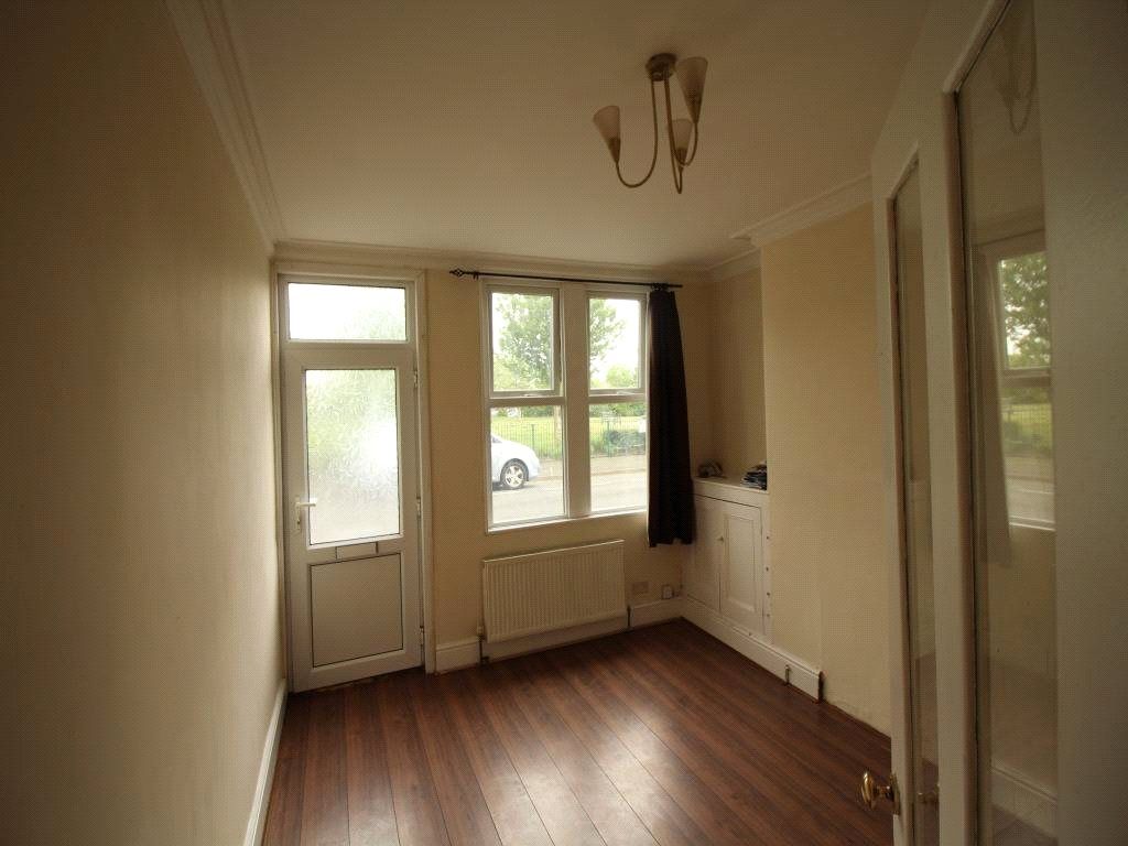 Property photo 3 of 9 Sitting Room