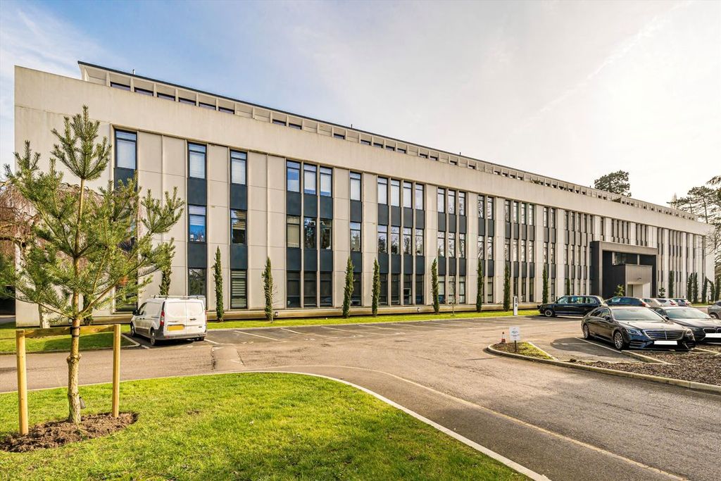 Property photo 1 of 6