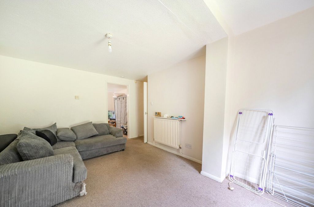 Property photo 2 of 14 Picture No. 10