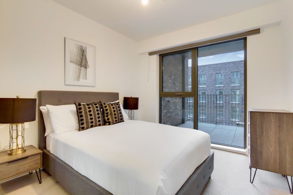 Property photo 3 of 11 3_Bedroom-1