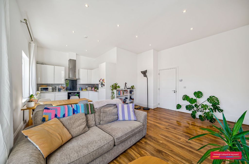 Property photo 1 of 9 Picture No. 04