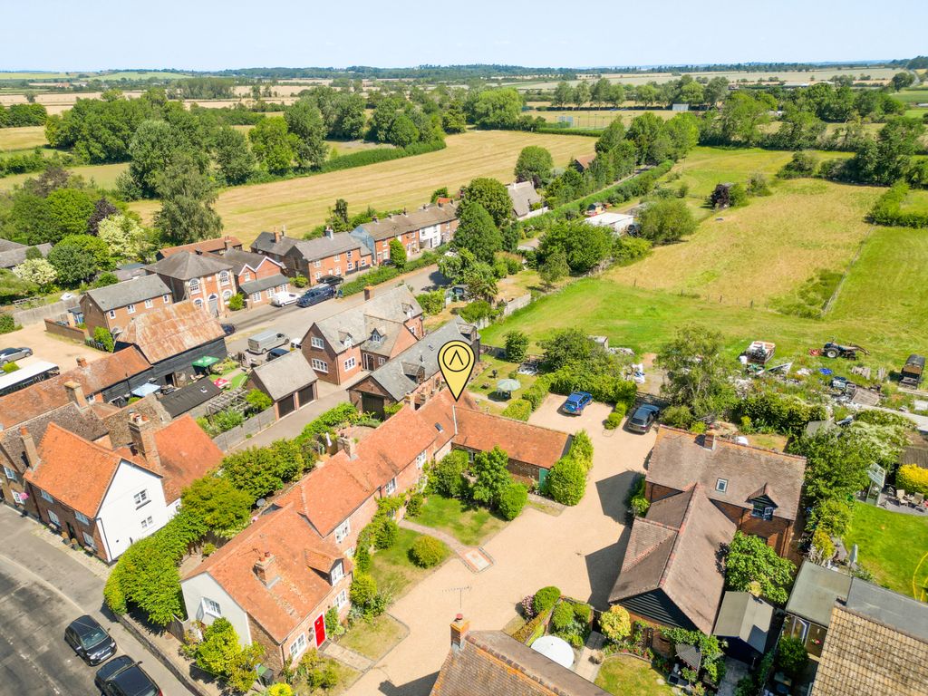 Property photo 1 of 25 Tring Road, Long Marston, Tring