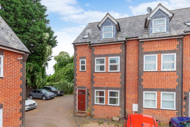 Property photo 1 of 9 262415-Std