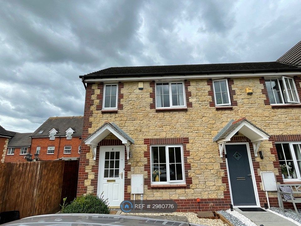 Property photo 1 of 12 Front