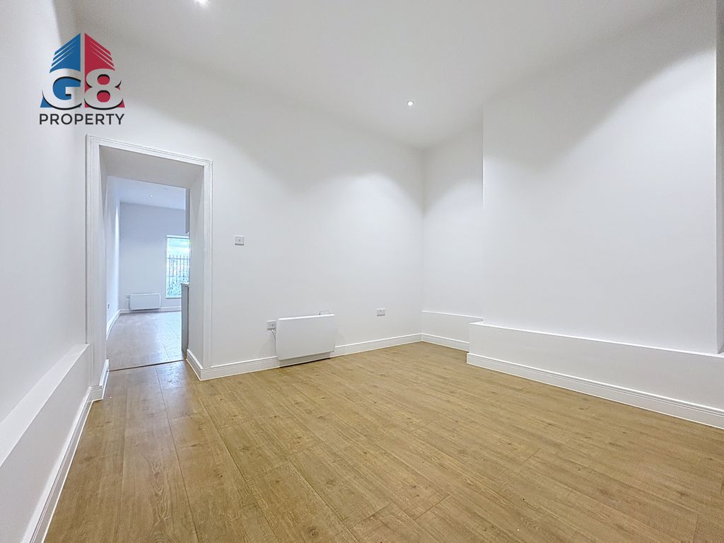 Property photo 3 of 7 Gallery