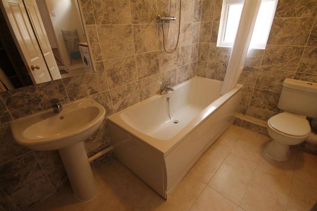 Property photo 2 of 7 4.Jpg