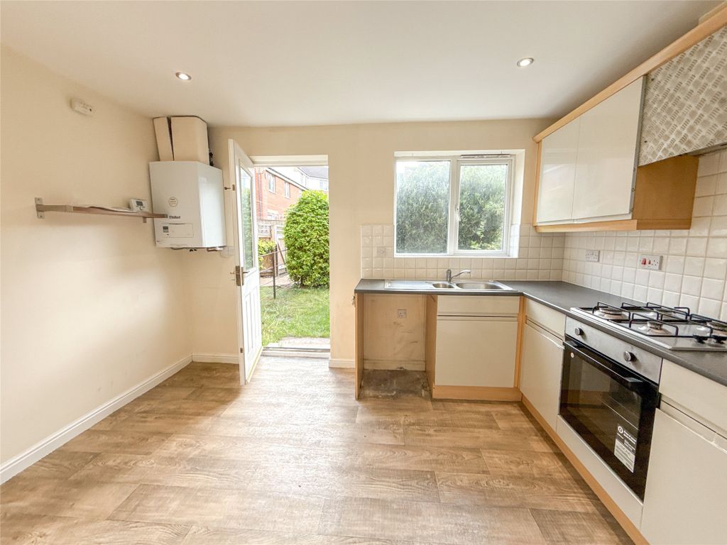 Property photo 2 of 27 Dining Kitchen