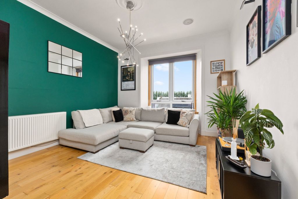 Additional image 14 of 2 bed maisonette for sale162 South Mid Street, Bathgate, West Lothian EH48