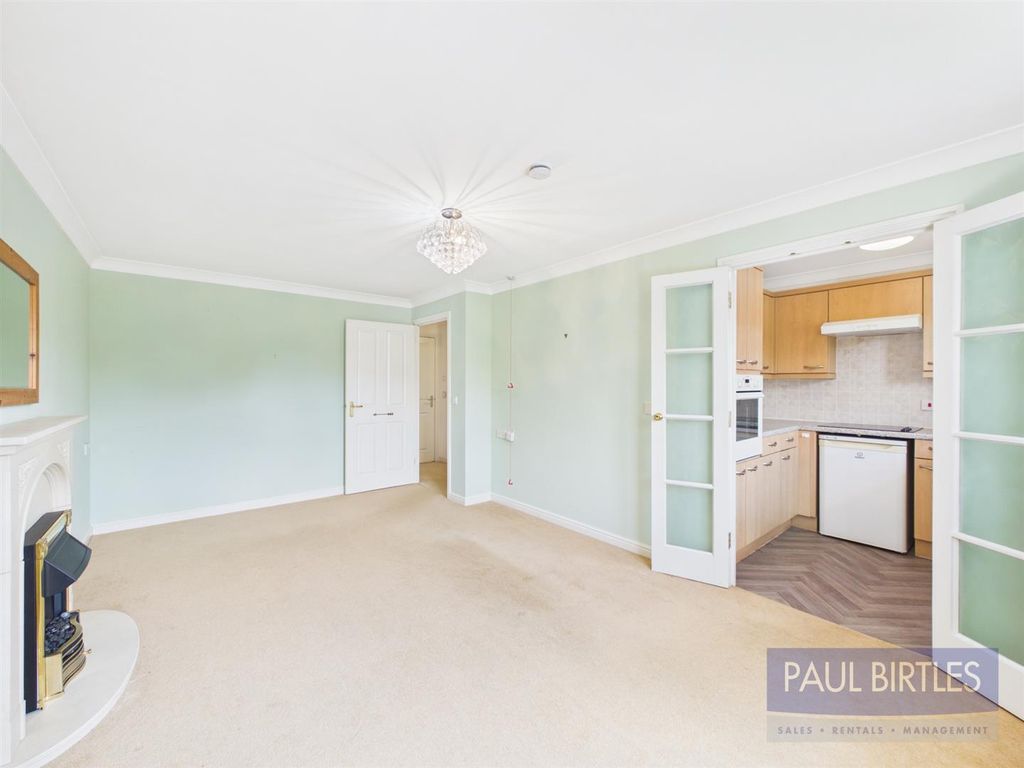 Property photo 3 of 22 Cam04378G0-Pr0345-Still007.Jpg