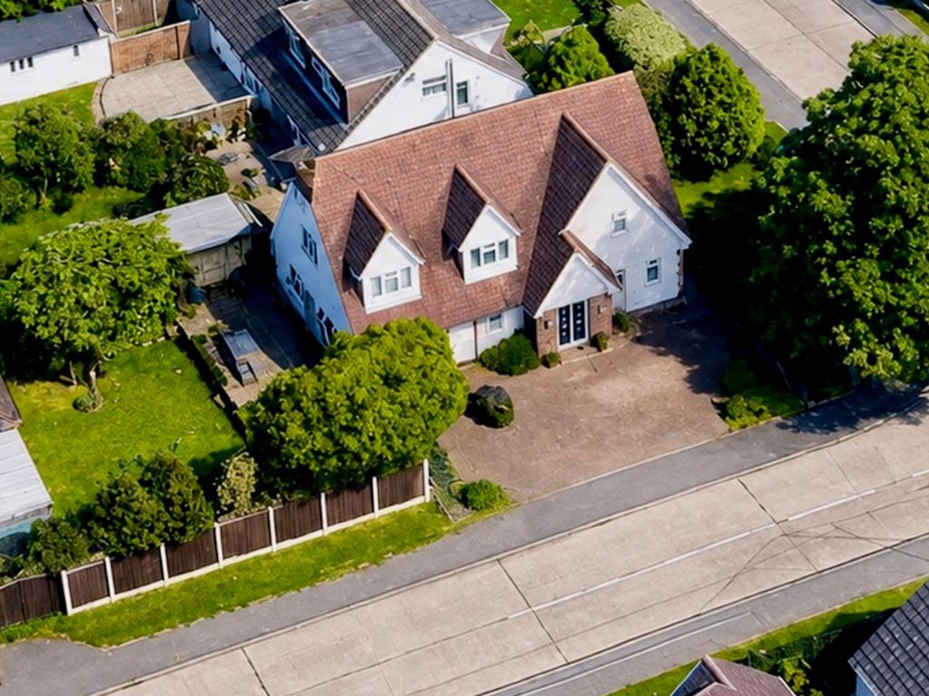 Property photo 2 of 23