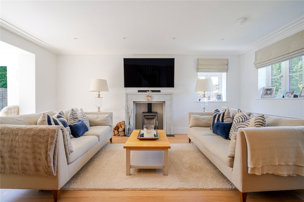 Property photo 3 of 14 Drawing Room