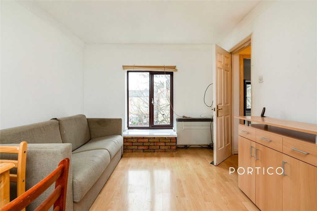 Property photo 3 of 11 Picture No. 09