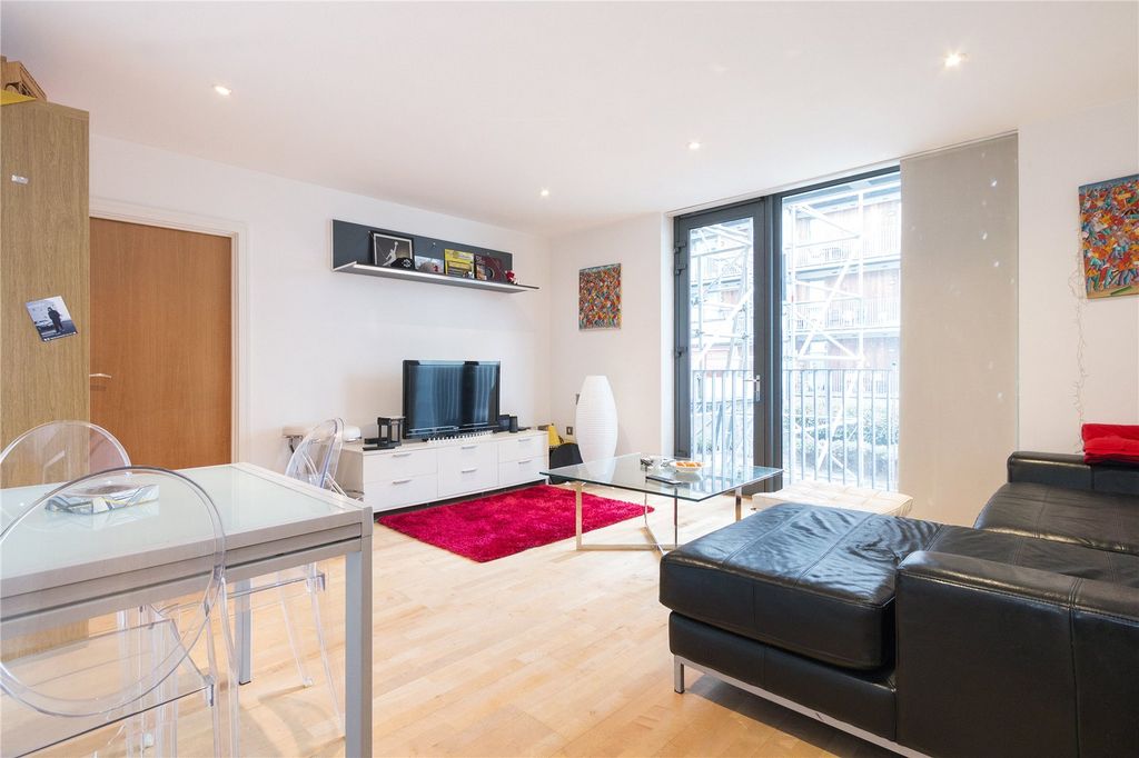 Property photo 1 of 10 Reception Room